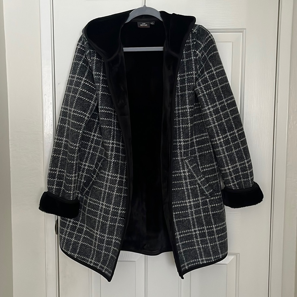 IKE BEHAR BRAND soft and thick coat